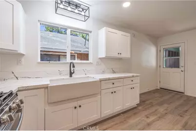 448 Victoria Lane, Sugarloaf, CA 92386 - Photo 5