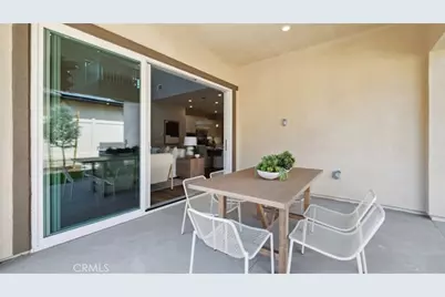 24561 Via La Sombrilla, Valencia, CA 91354 - Photo 11