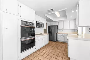 3462 Windsor Ct, Costa Mesa, CA 92626 - Photo 21