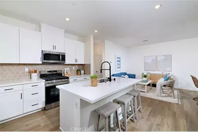 15870 Blue Copper Way, Fontana, CA 92336 - Photo 9