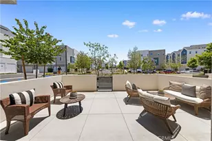 253 Sash, Irvine, CA 92618 - Photo 5