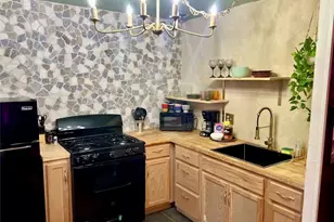 33064 Arrowbear, Running Springs, CA 92382 - Photo 9