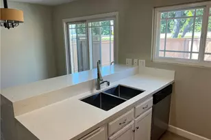 26 Elderglen, Irvine, CA 92604 - Photo 5