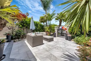 212 Hartford Ave, Huntington Beach, CA 92648 - Photo 5