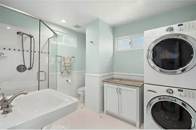 207 Memphis Avenue, Huntington Beach, CA 92648 - Photo 23