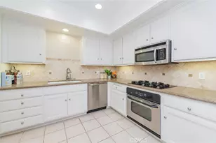 610 S Wilton Pl, Los Angeles, CA 90005 - Photo 15