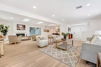 22323 Miranda Street, Woodland Hills, CA 91367 - Photo 5