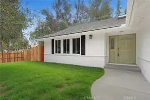 22323 Miranda St, Woodland Hills, CA 91367 - Photo 17