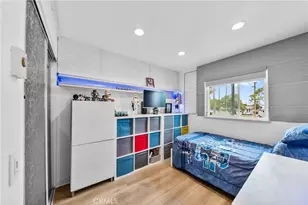 2921 S Sycamore St, Santa Ana, CA 92707 - Photo 17