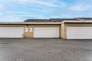 2921 S Sycamore St, Santa Ana, CA 92707 - Photo 27
