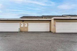 2921 S Sycamore St, Santa Ana, CA 92707 - Photo 27