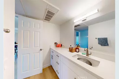 2835 S Fairview #H, Santa Ana, CA 92704 - Photo 17
