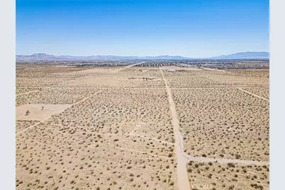 9500 Villa Street, Adelanto, CA 92301 - Photo 11