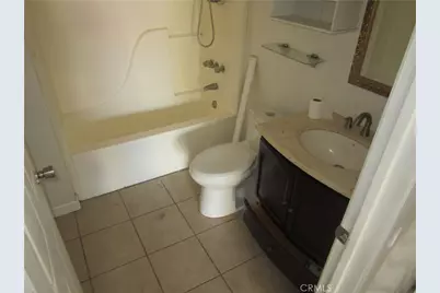 16592 Valencia, Fontana, CA 92335 - Photo 31