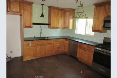 16592 Valencia, Fontana, CA 92335 - Photo 13