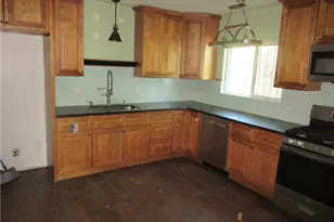 16592 Valencia, Fontana, CA 92335 - Photo 13