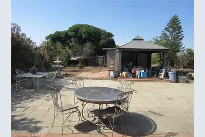 16592 Valencia, Fontana, CA 92335 - Photo 43