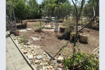 16592 Valencia, Fontana, CA 92335 - Photo 51