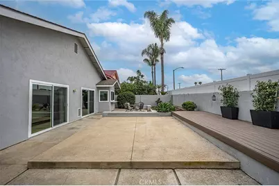 19402 Coralwood Lane, Huntington Beach, CA 92646 - Photo 35