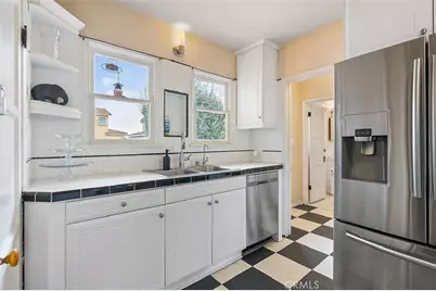 2805 W Bella Court, Anaheim, CA 92804 - Photo 19
