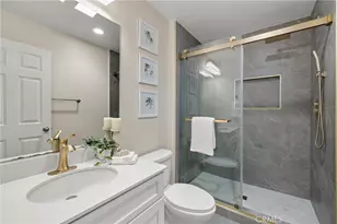 128 Mongoose, Irvine, CA 92618 - Photo 29