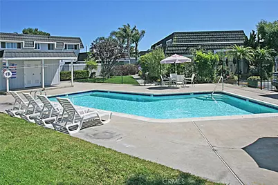 8278 Artista Drive, Huntington Beach, CA 92646 - Photo 3