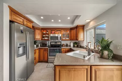 8278 Artista Drive, Huntington Beach, CA 92646 - Photo 13