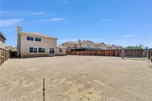 11926 Forest Park, Victorville, CA 92392 - Photo 37