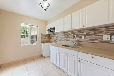 8818 Prince, Los Angeles, CA 90002 - Photo 21