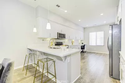 115 Neptune, Irvine, CA 92618 - Photo 5