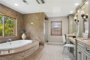 341 N June, Los Angeles, CA 90004 - Photo 31