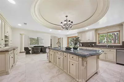 341 N June, Los Angeles, CA 90004 - Photo 21