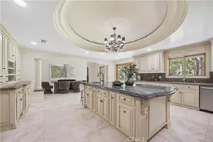 341 N June, Los Angeles, CA 90004 - Photo 21