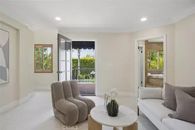 341 N June, Los Angeles, CA 90004 - Photo 37