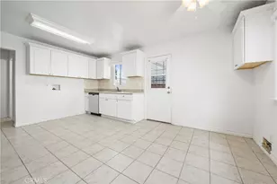 131 E 21st St, Costa Mesa, CA 92627 - Photo 15