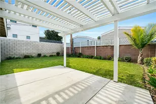 131 E 21st St, Costa Mesa, CA 92627 - Photo 23