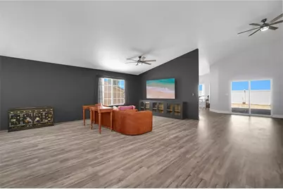 13942 Topmast, Helendale, CA 92342 - Photo 11