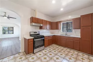 532 S Flower St, Inglewood, CA 90301 - Photo 5