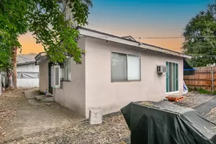 27271 Pacific St, Highland, CA 92346 - Photo 9