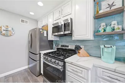 215 Wichita Avenue #409, Huntington Beach, CA 92648 - Photo 11