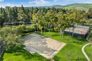 22196 Caminito Zaragoza, Laguna Hills, CA 92653 - Photo 39
