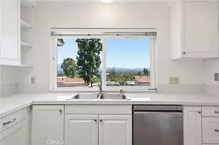 23455 Caminito Lazaro, Laguna Hills, CA 92653 - Photo 5