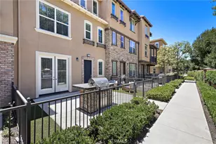 23 Aliso Ridge Loop, Mission Viejo, CA 92691 - Photo 3