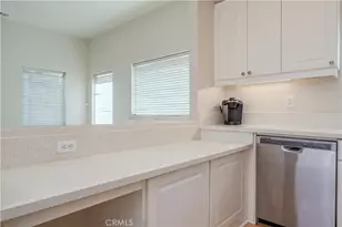 7 Medici Aisle, Irvine, CA 92606 - Photo 9
