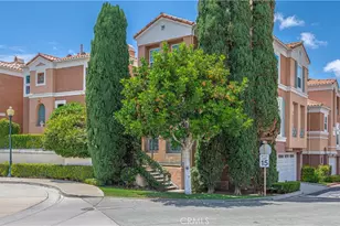7 Medici Aisle, Irvine, CA 92606 - Photo 5