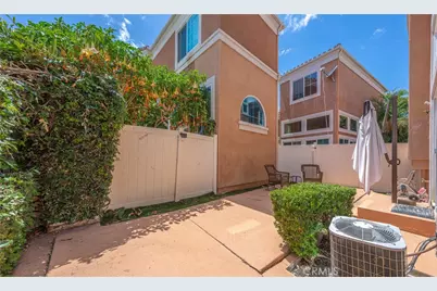 7 Medici Aisle, Irvine, CA 92606 - Photo 33