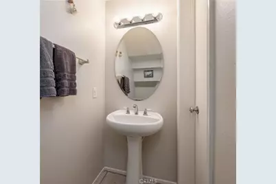 7 Medici Aisle, Irvine, CA 92606 - Photo 17