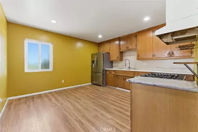 1437 W I, Wilmington, CA 90744 - Photo 11