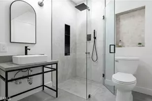 1437 W I, Wilmington, CA 90744 - Photo 39