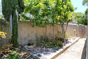 24001 Muirlands Blvd, Lake Forest, CA 92630 - Photo 19